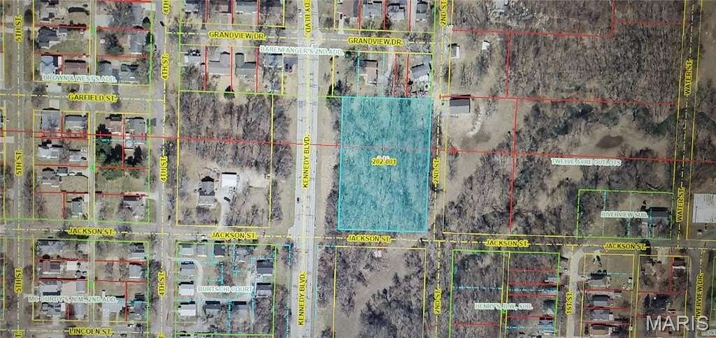 2.16 Acres of Residential Land for Sale in Vandalia, Illinois