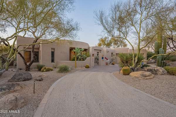 1.86 Acres of Residential Land with Home for Lease in Scottsdale, Arizona