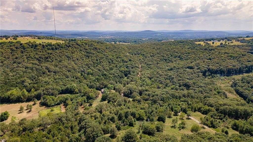 31.6 Acres of Recreational Land for Sale in Fayetteville, Arkansas