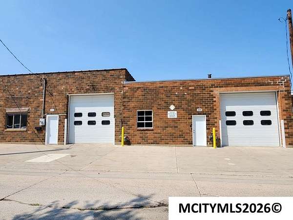 2.17 Acres of Improved Commercial Land for Sale in Mason City, Iowa