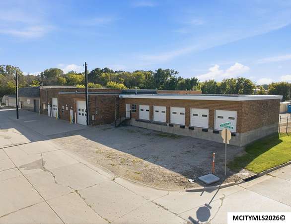 2.17 Acres of Improved Commercial Land for Sale in Mason City, Iowa