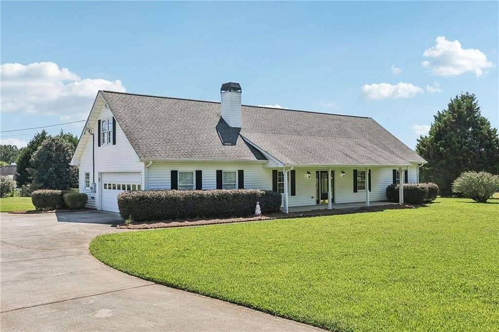 4 Acres of Residential Land with Home for Sale in Good Hope, Georgia