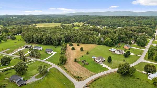 Residential Land for Sale in LaFayette, Georgia