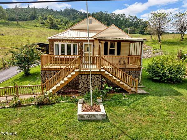 1.74 Acres of Residential Land with Home for Sale in Bristol, Virginia