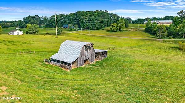 6 Acres of Land for Sale in Englewood, Tennessee