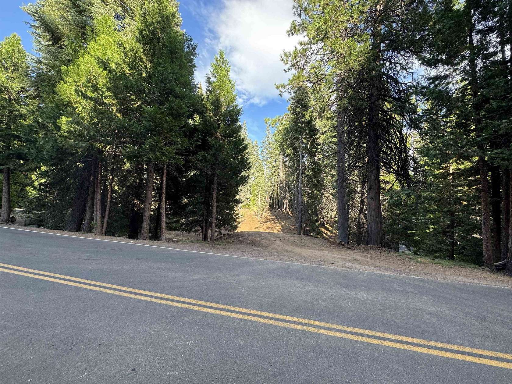 0.78 Acres of Residential Land for Sale in Lake Almanor Country Club, California