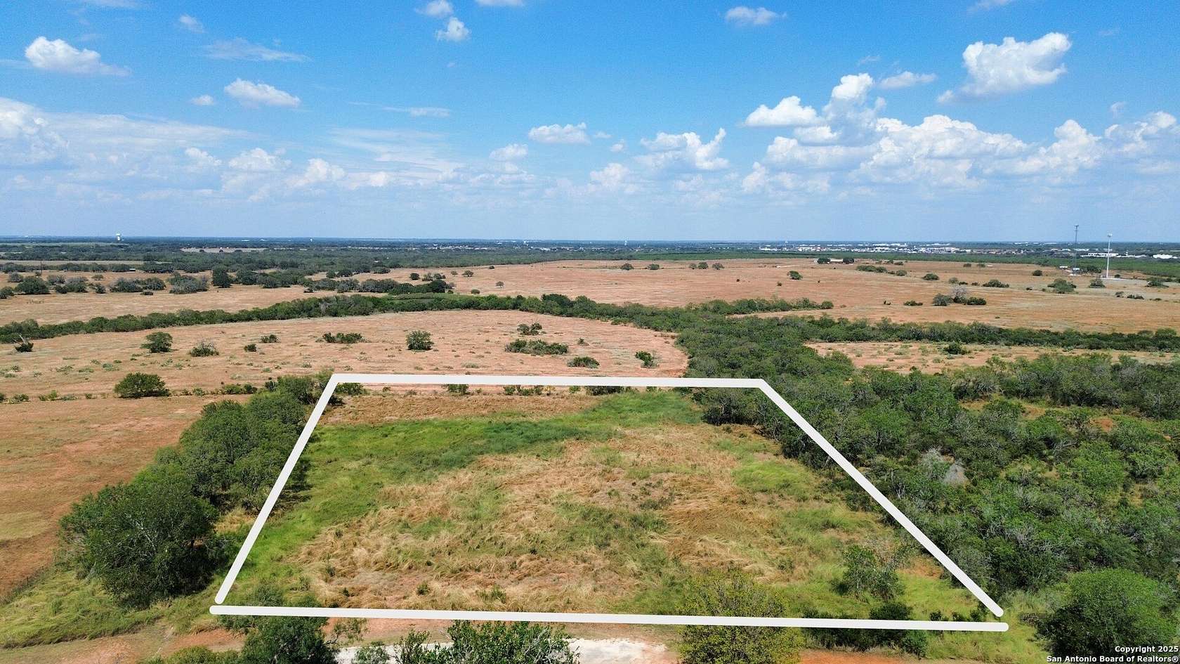 2.2 Acres of Residential Land for Sale in Jourdanton, Texas