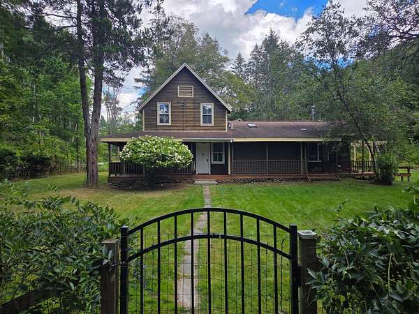 1.63 Acres of Residential Land with Home for Sale in Fleischmanns, New York