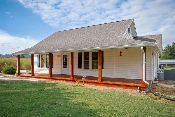 2.59 Acres of Residential Land with Home for Sale in Sparta, Tennessee