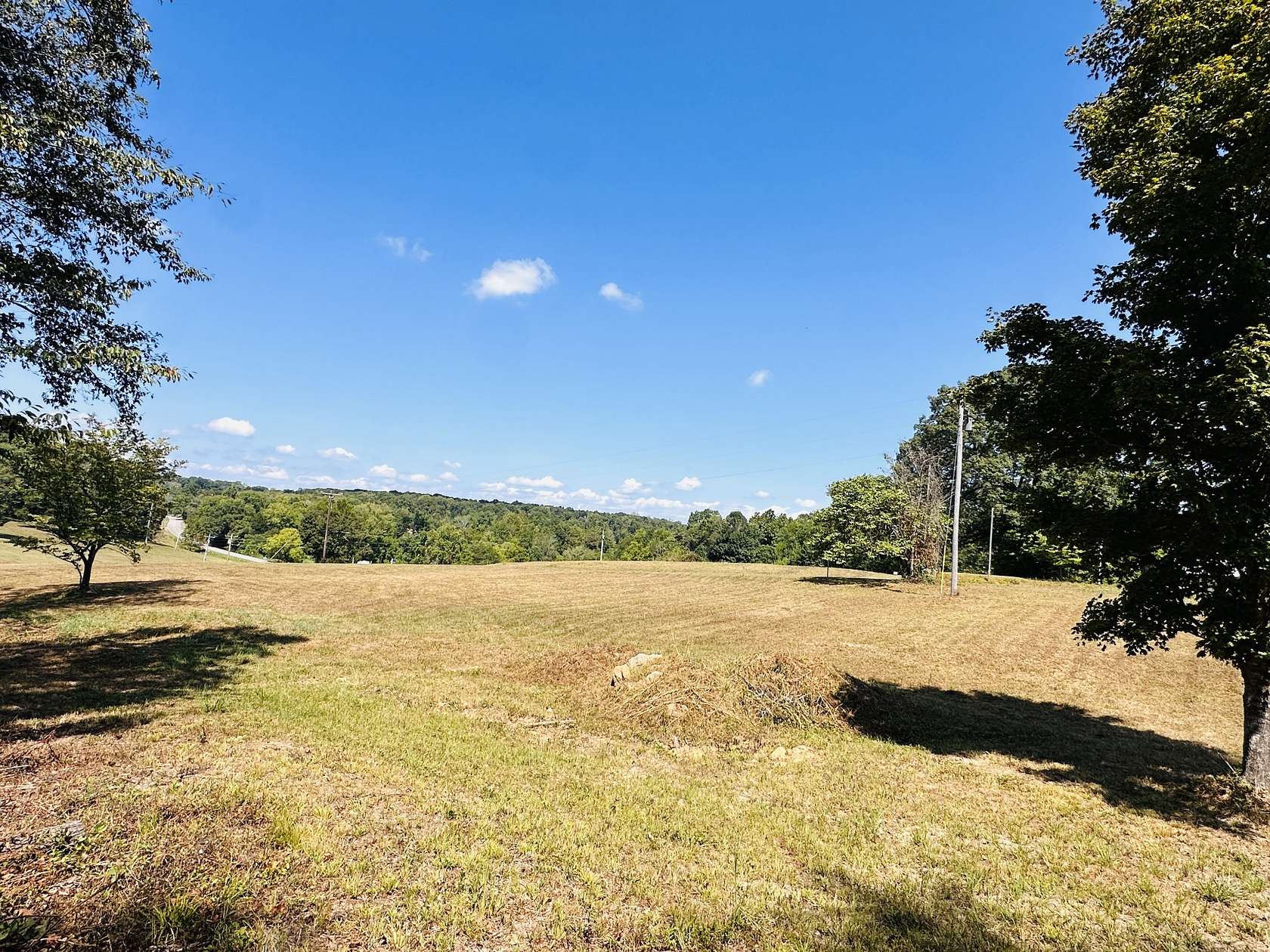 1.6 Acres of Residential Land for Sale in Charlotte, Tennessee