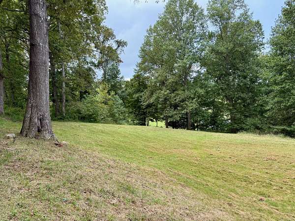 2.9 Acres of Land for Sale in Beattyville, Kentucky