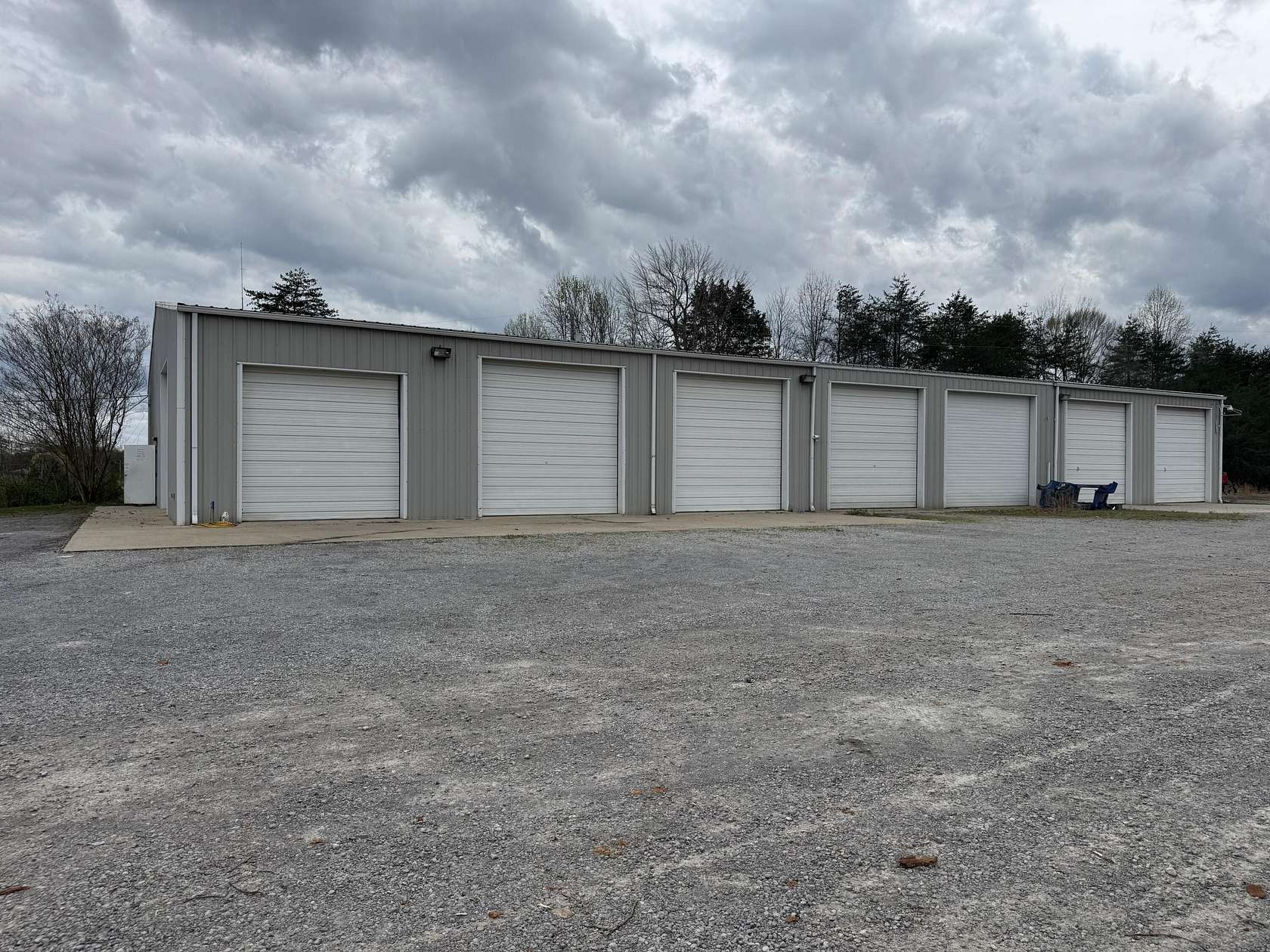 3.57 Acres of Improved Mixed-Use Land for Sale in Jamestown, Kentucky