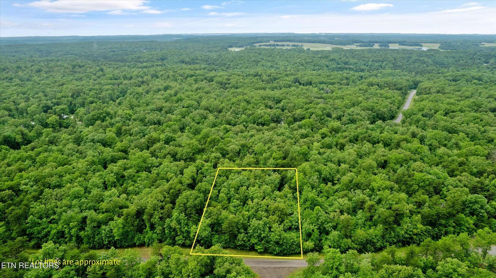 1.58 Acres of Residential Land for Sale in Monterey, Tennessee