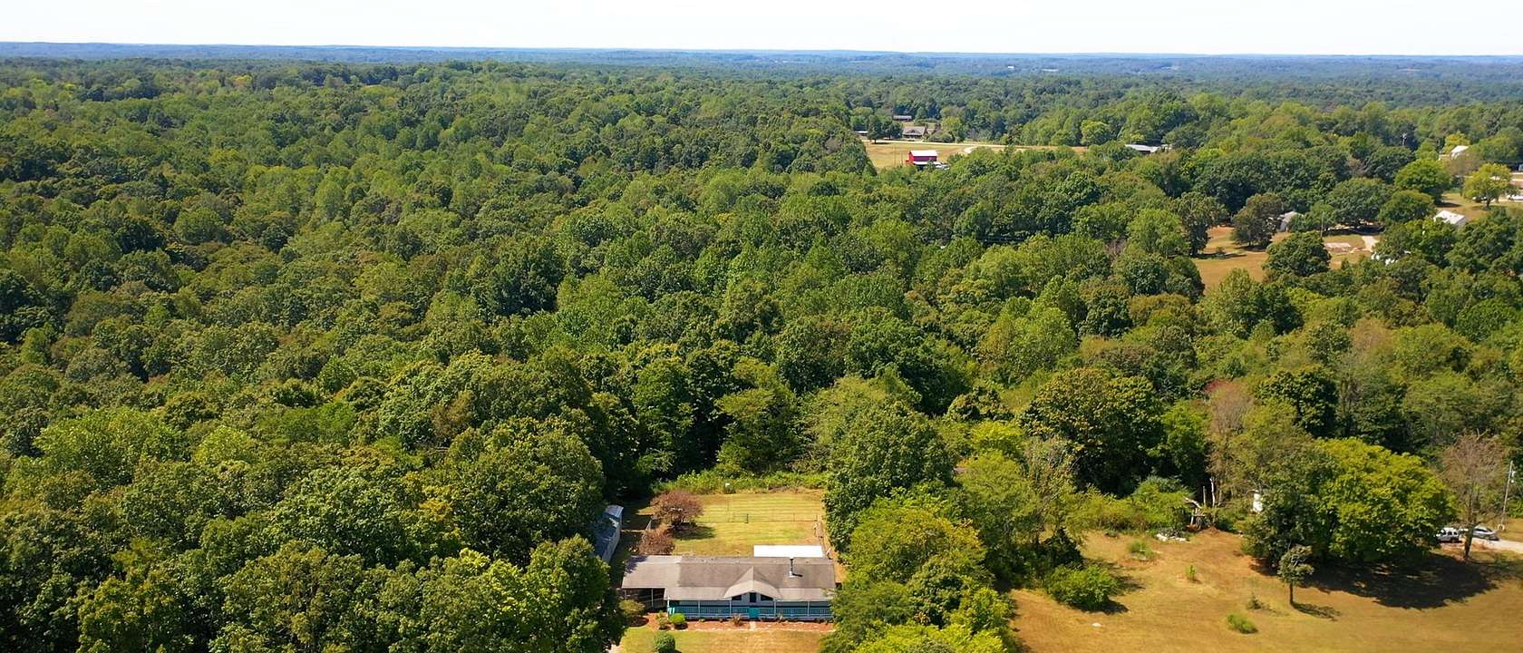 28 Acres of Land with Home for Sale in Charlotte, Tennessee