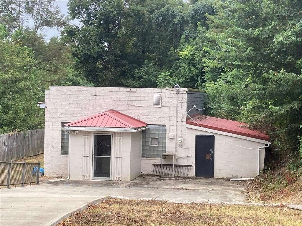 2.56 Acres of Commercial Land for Sale in Centerville, Pennsylvania