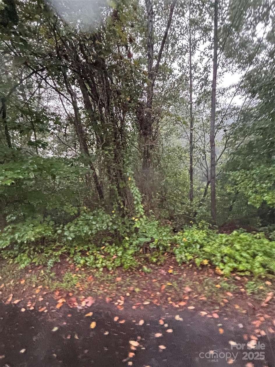 1 Acre of Residential Land for Sale in Granite Falls, North Carolina