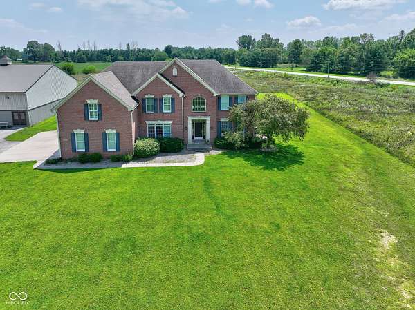 7.84 Acres of Residential Land with Home for Sale in Zionsville, Indiana