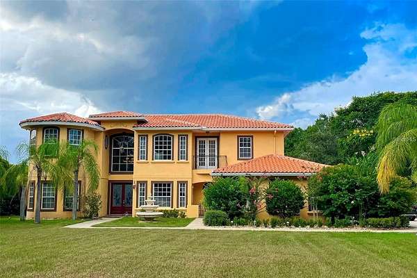 1.76 Acres of Land with Home for Sale in Windermere, Florida