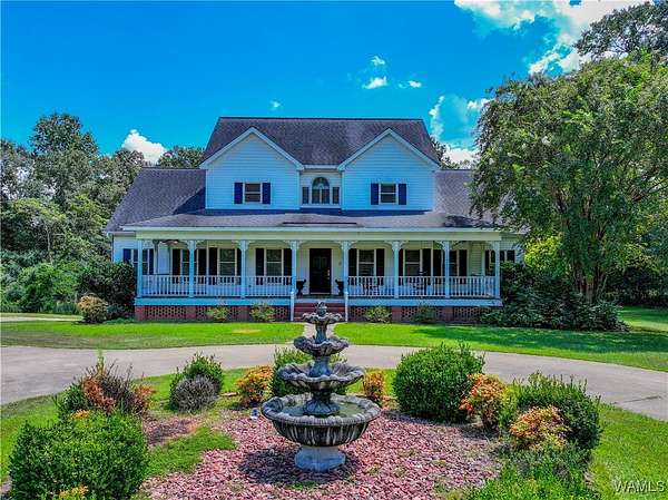 9 Acres of Residential Land with Home for Sale in Carrollton, Alabama