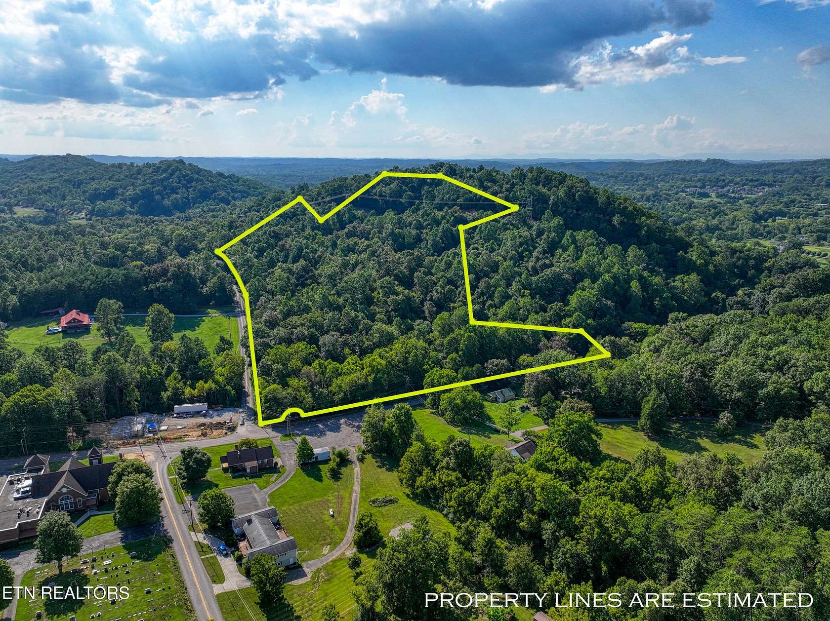 27.8 Acres of Recreational Land for Sale in Knoxville, Tennessee