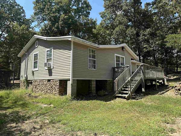 1.62 Acres of Residential Land with Home for Auction in Clinton, Arkansas