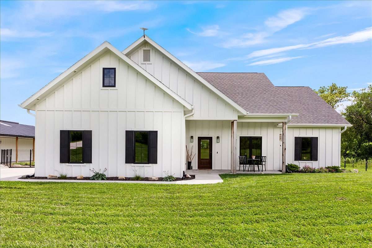 2 Acres of Residential Land for Sale in Logan, Iowa