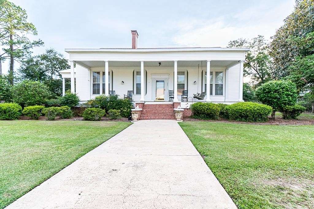 1.67 Acres of Land with Home for Sale in Columbia, Alabama