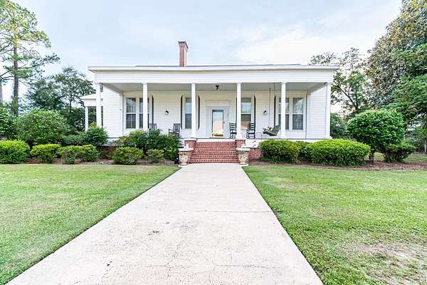 1.67 Acres of Land with Home for Sale in Columbia, Alabama