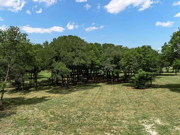 1.27 Acres of Residential Land for Sale in Woodway, Texas