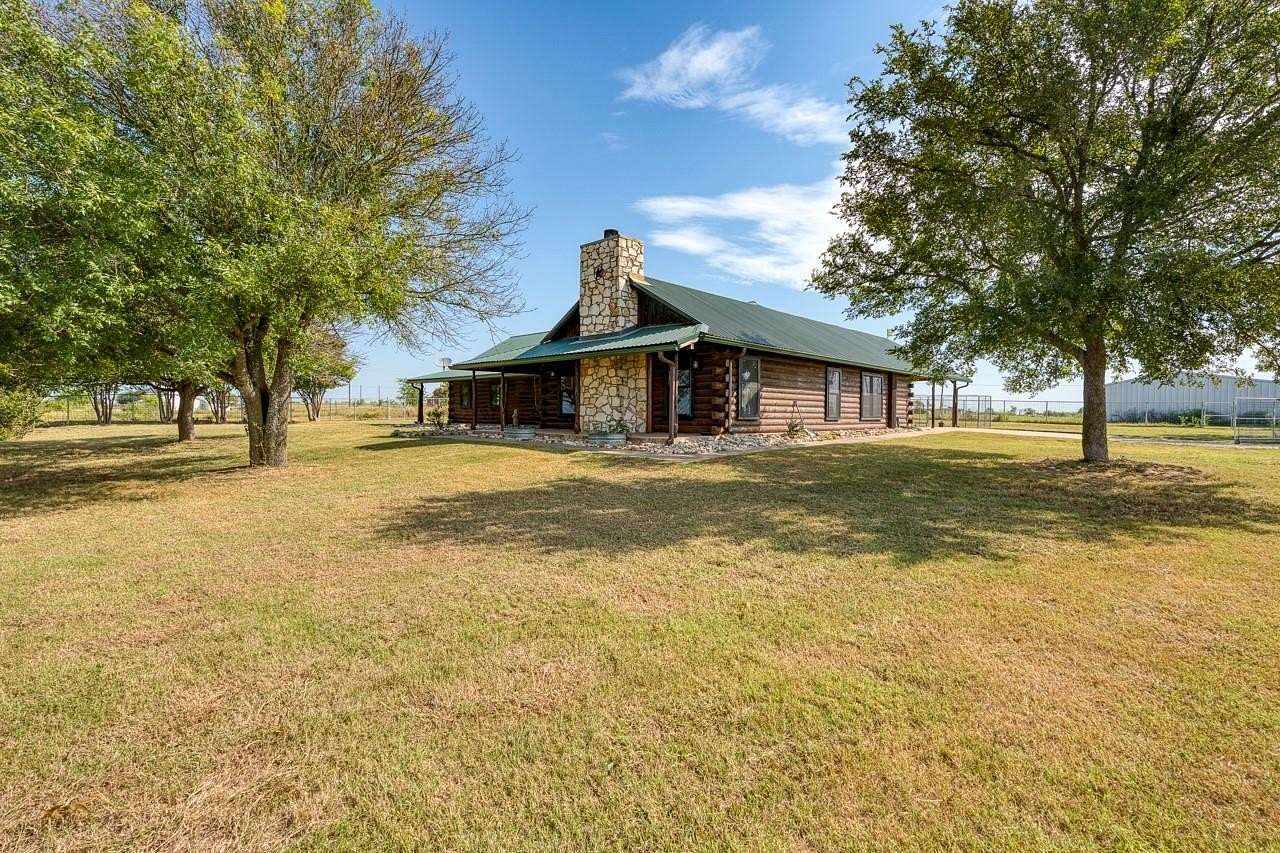 5.5 Acres of Residential Land with Home for Sale in Georgetown, Texas