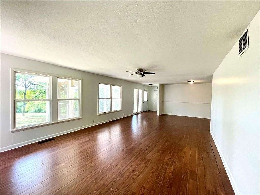 4 Acres of Residential Land with Home for Sale in Huntsville, Arkansas