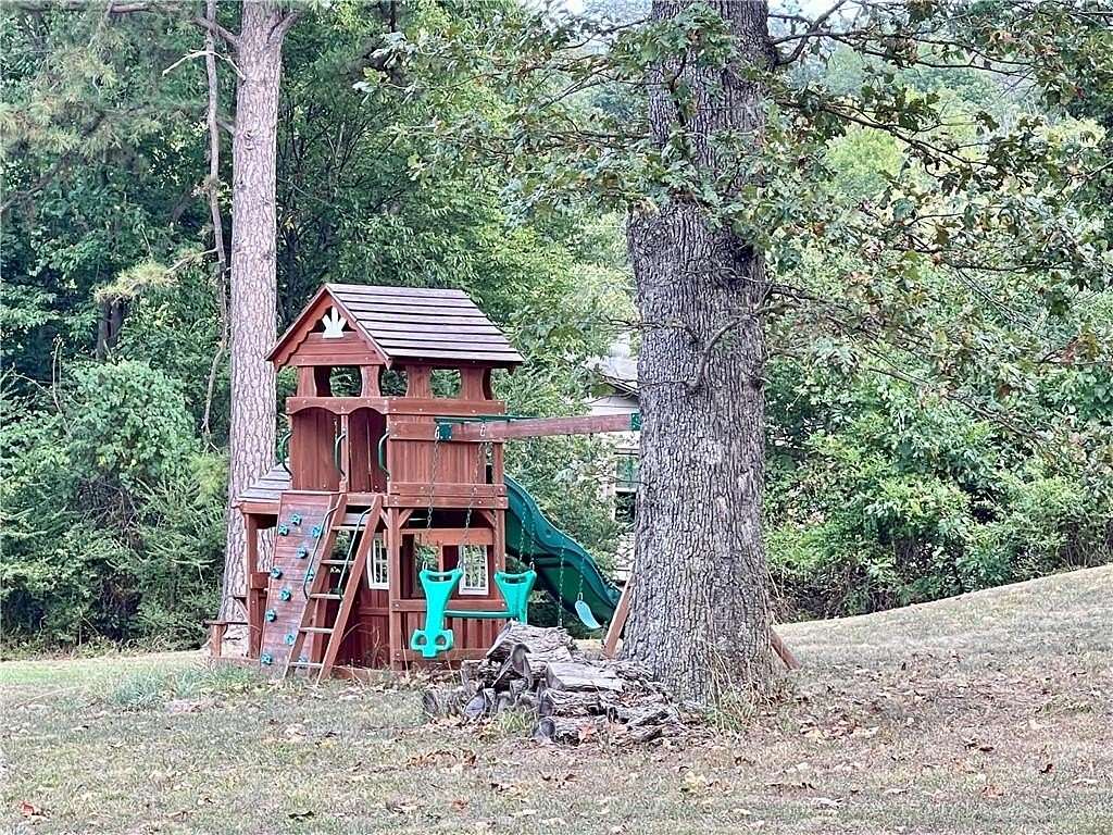 4 Acres of Land with Home for Sale in Huntsville, Arkansas