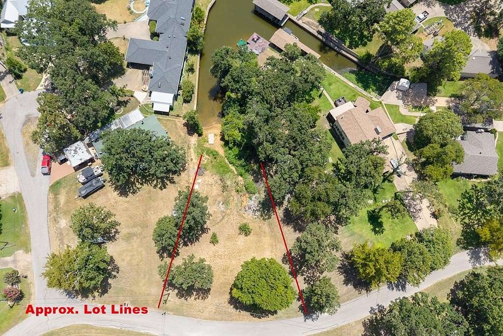 0.25 Acres of Residential Land for Sale in Tool, Texas