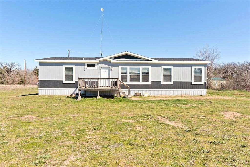 15.6 Acres of Land with Home for Sale in Chico, Texas