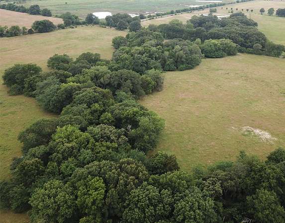 11 Acres of Land for Sale in Bonham, Texas