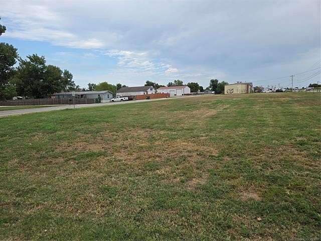 4 Acres of Commercial Land for Sale in Skiatook, Oklahoma