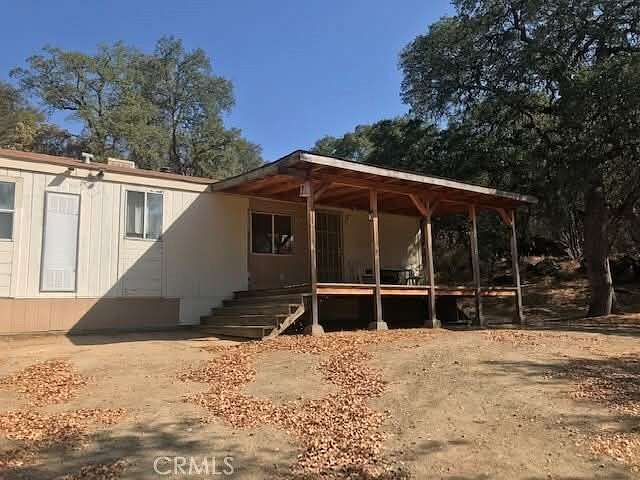 5.56 Acres of Residential Land with Home for Sale in Mariposa, California