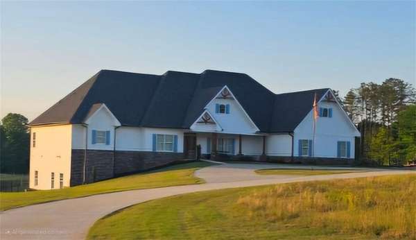 16 Acres of Land with Home for Sale in Social Circle, Georgia