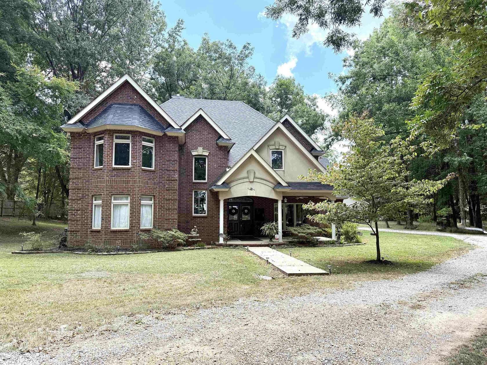 2 Acres of Land with Home for Sale in Lakeland, Tennessee