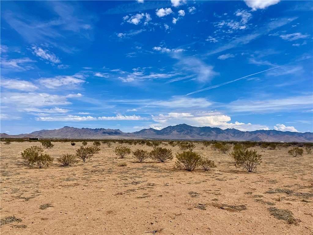 5 Acres of Land for Sale in Dolan Springs, Arizona