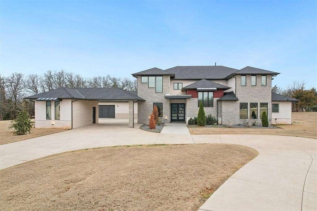 2.57 Acres of Residential Land with Home for Sale in Arcadia, Oklahoma