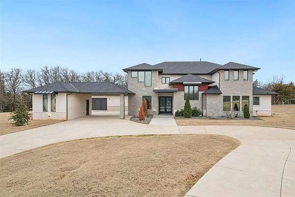 2.57 Acres of Residential Land with Home for Sale in Arcadia, Oklahoma