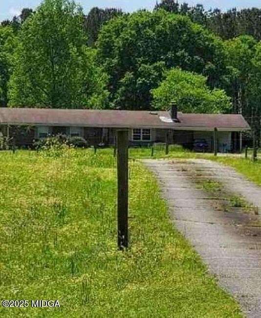 7.2 Acres of Residential Land with Home for Sale in Thomaston, Georgia