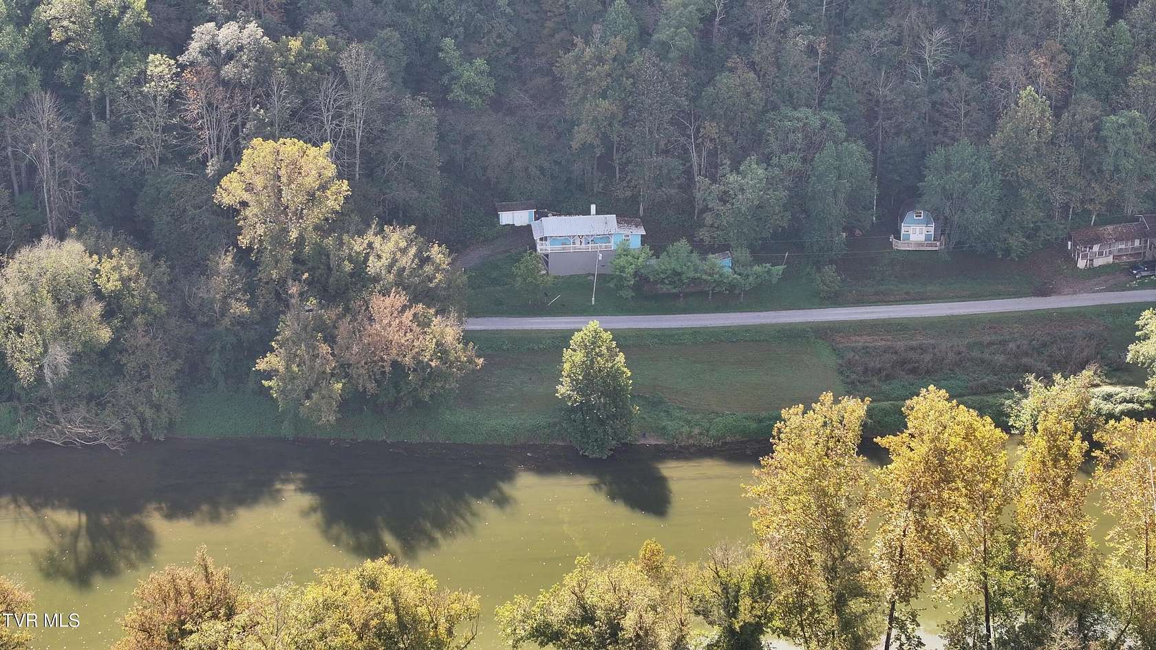 8.6 Acres of Residential Land with Home for Sale in Eidson, Tennessee