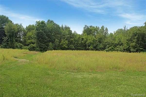 5.2 Acres of Improved Mixed-Use Land for Sale in Romulus, Michigan