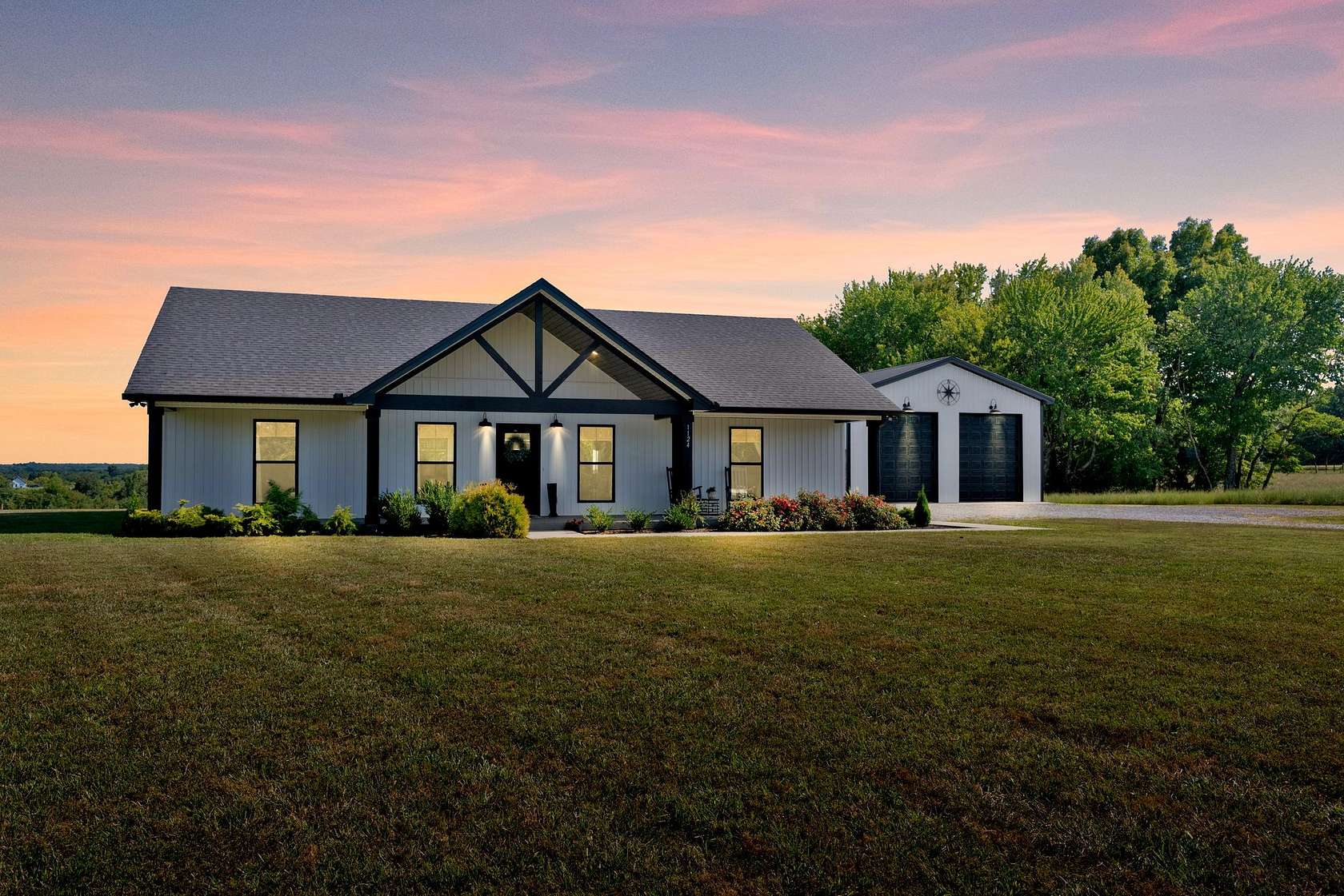 5.25 Acres of Residential Land with Home for Sale in Westmoreland, Tennessee