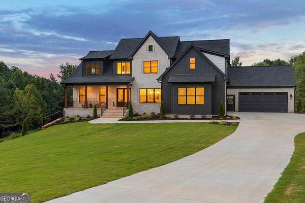 21.6 Acres of Land with Home for Sale in Monroe, Georgia