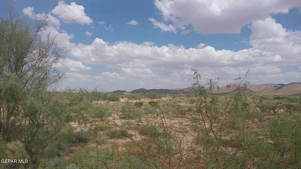10 Acres of Land for Sale in El Paso, Texas