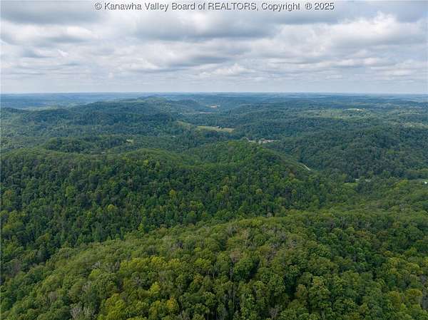 139 Acres of Recreational Land for Sale in Kenna, West Virginia