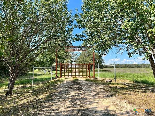 131 Acres of Recreational Land & Farm for Sale in La Grange, Texas